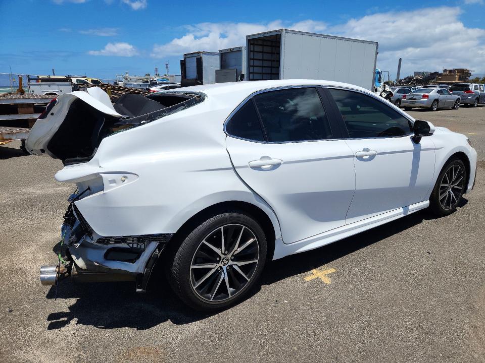2021 Toyota Camry se