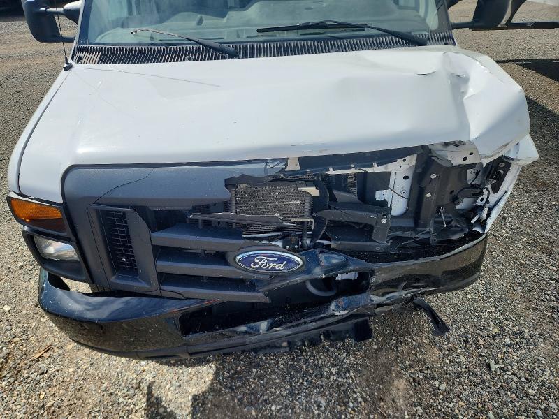 2017 Ford Econoline E350 Super Duty Commercial Cutaway Van