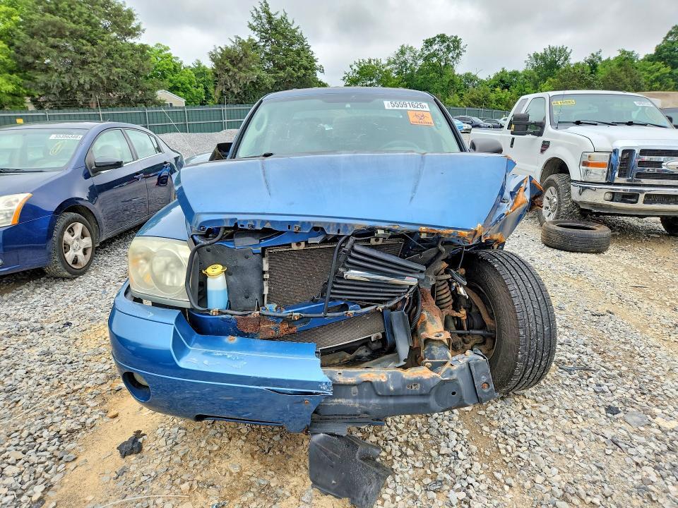 2005 Dodge Dakota Quad SLT