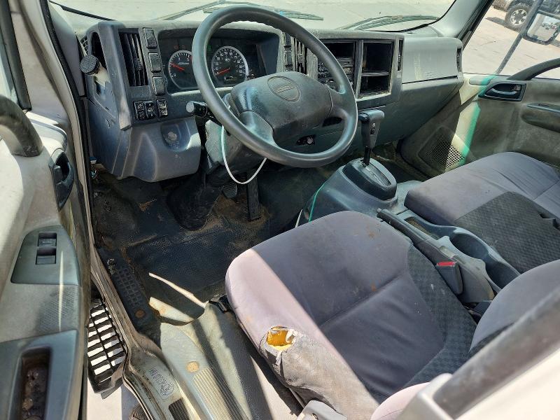 2014 Isuzu Npr hd box Truck