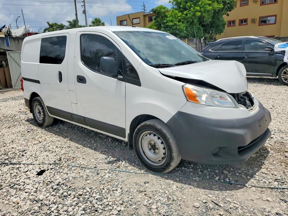 2015 Nissan NV200 S