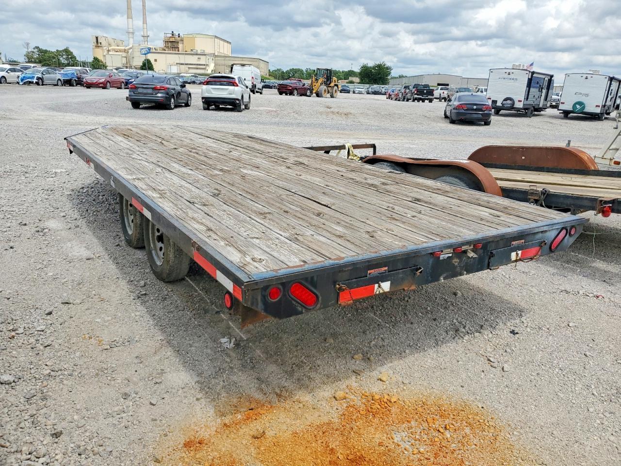 2015 Loadtrail Equipment Trailer
