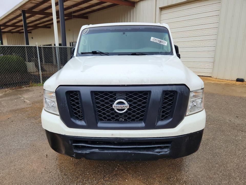 2016 Nissan NV