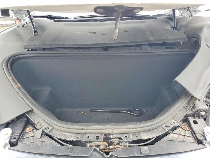 2020 Tesl Model s