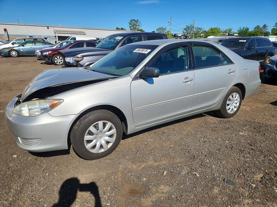 2005 Toyota Camry Standard