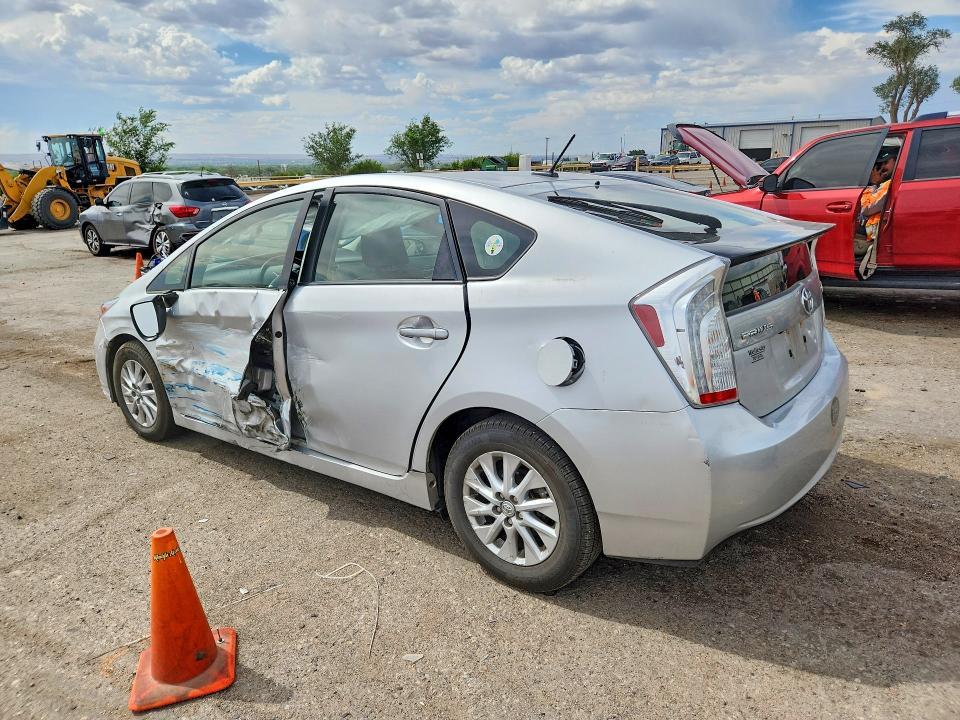 2013 Toyota Prius Plug-in Hybrid Base