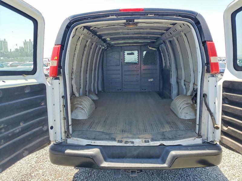 2014 Chevrolet Express 2500 Cargo Delivery Van