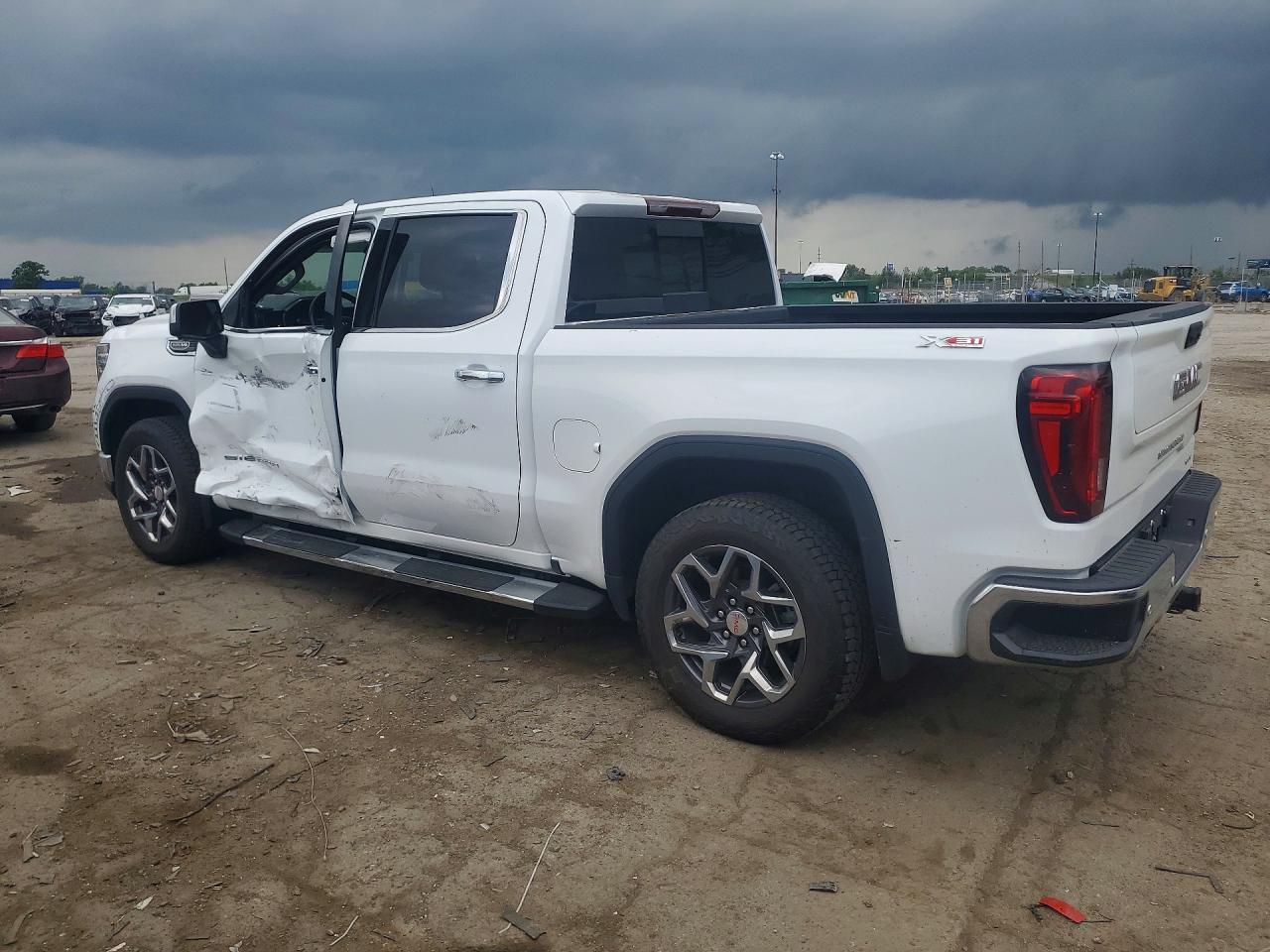 2024 GMC Sierra K1500 SLT