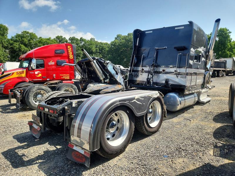 2020 Peterbilt 389 Semi Truck