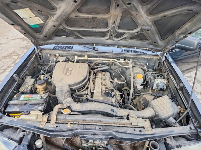 2004 Nissan Frontier King cab xe