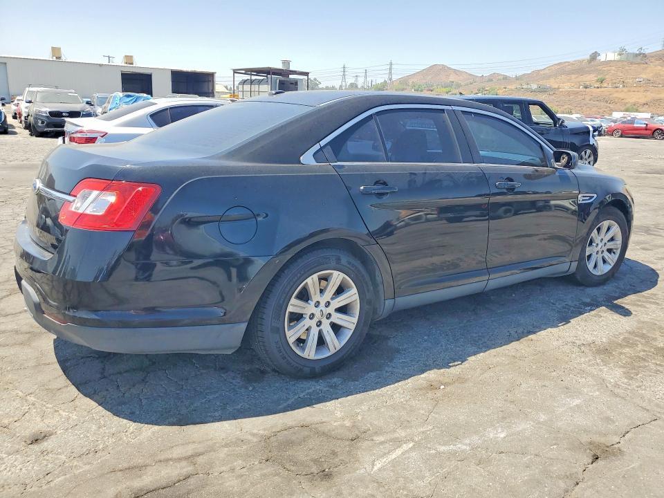 2012 Ford Taurus se
