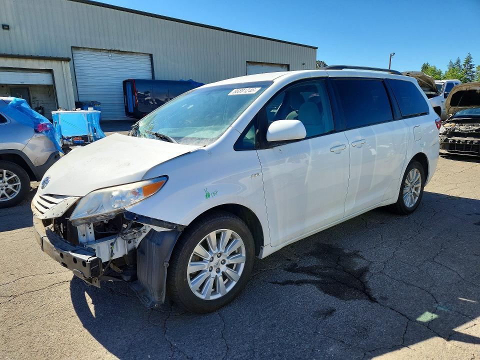 2017 Toyota Sienna le