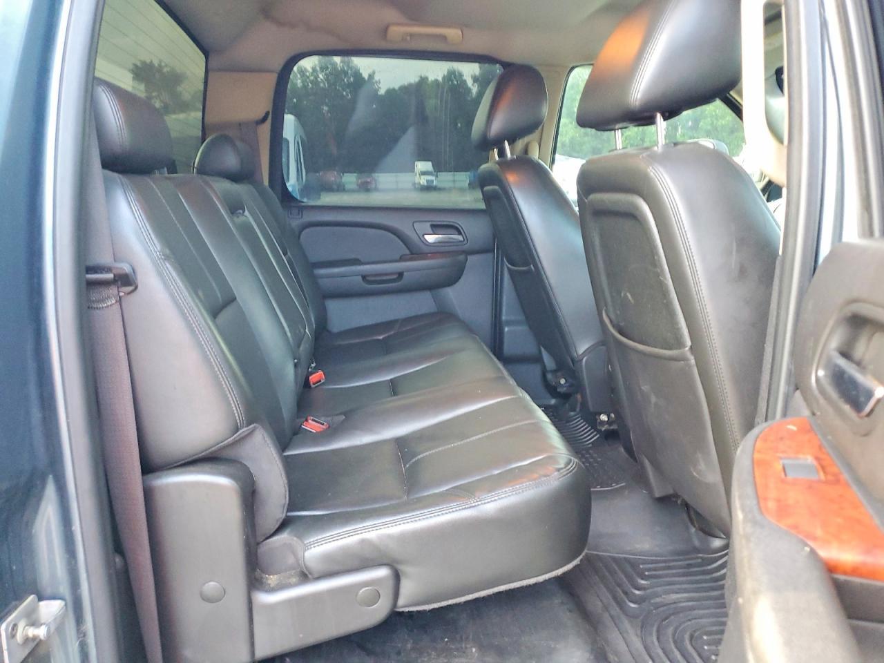 2011 Chevrolet Silverado K3500 LTZ
