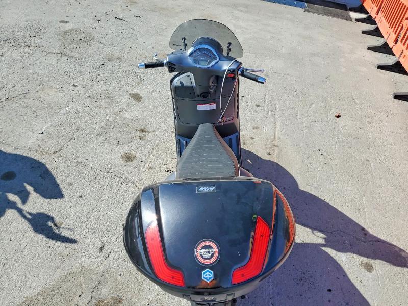 2021 Vespa GTS300