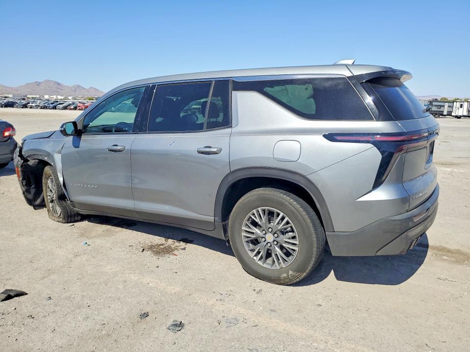 2024 Chevrolet Traverse ls