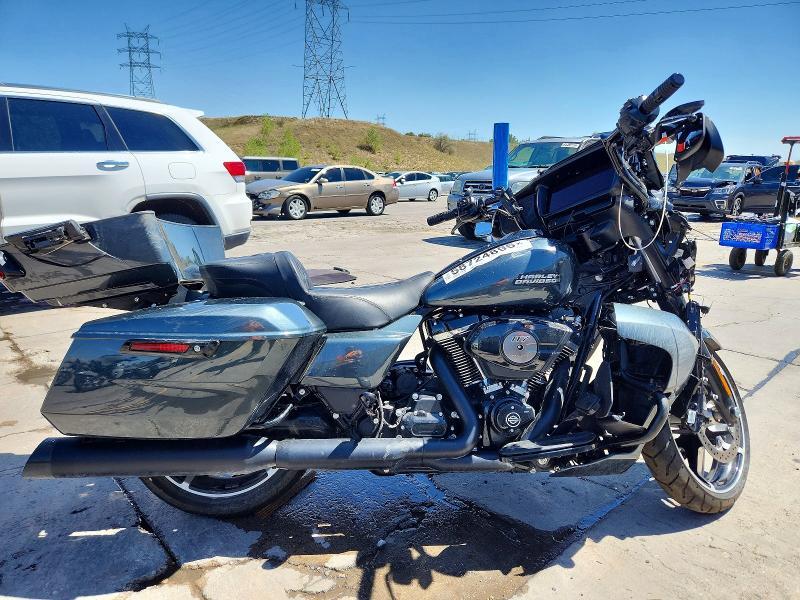 2025 Harley-Davidson Flhx