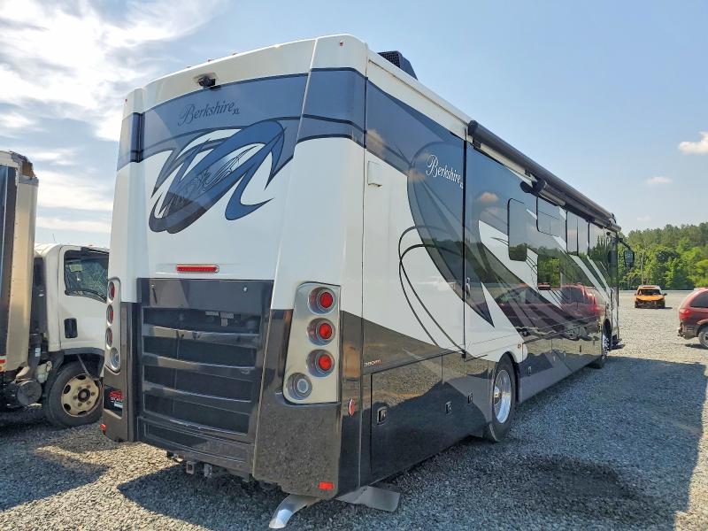 2021 Freightliner Berkshire RV