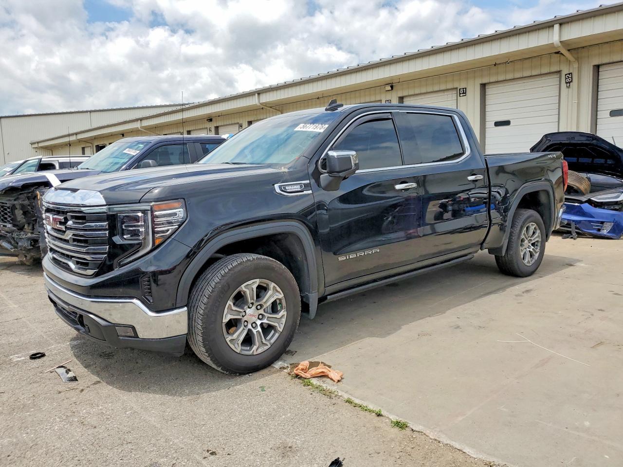2024 GMC Sierra K1500 SLT