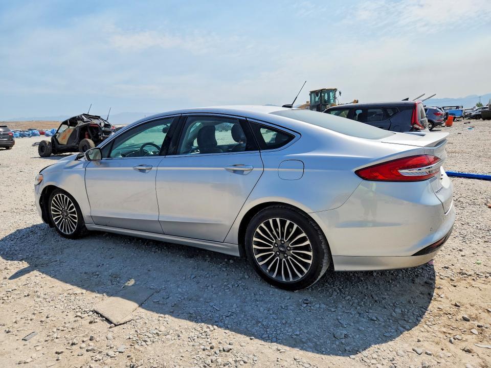 2018 Ford Fusion Titanium/platinum hev