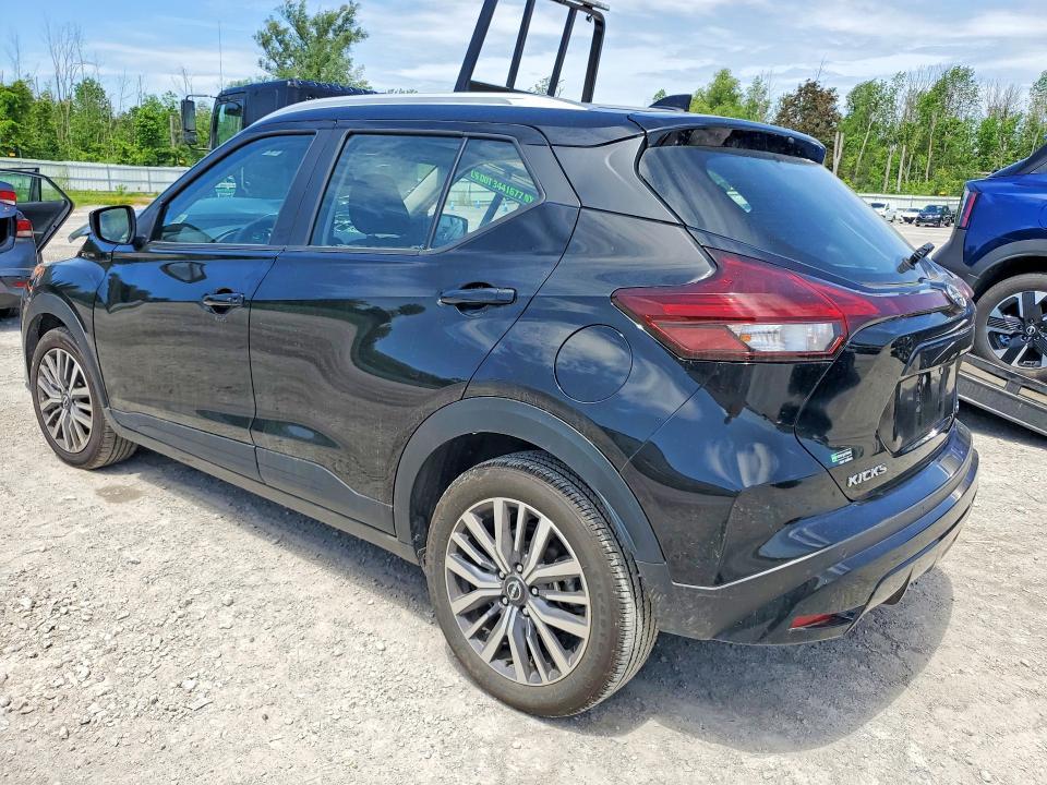 2024 Nissan Kicks sv