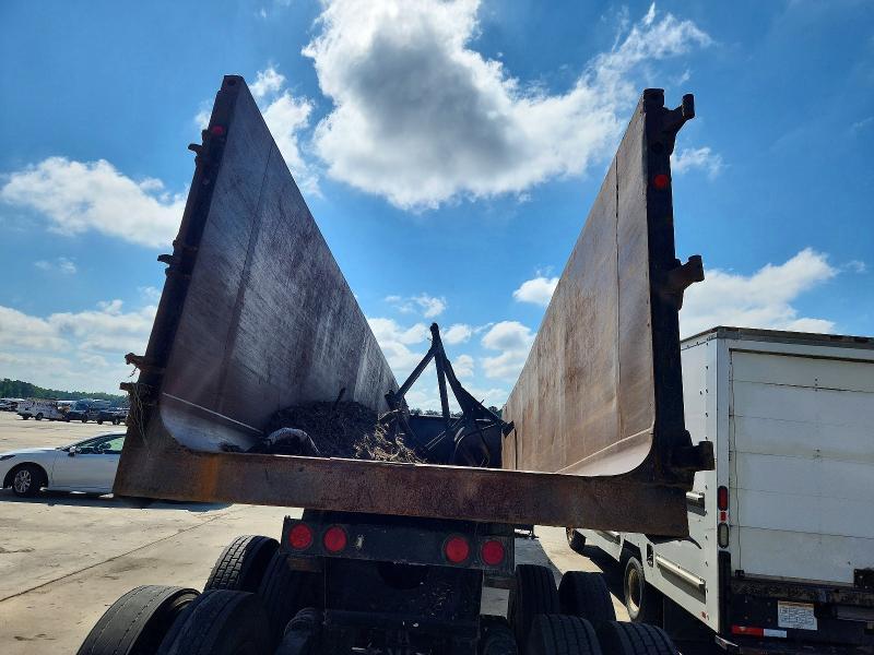 2015 Clement END Dump Trailer