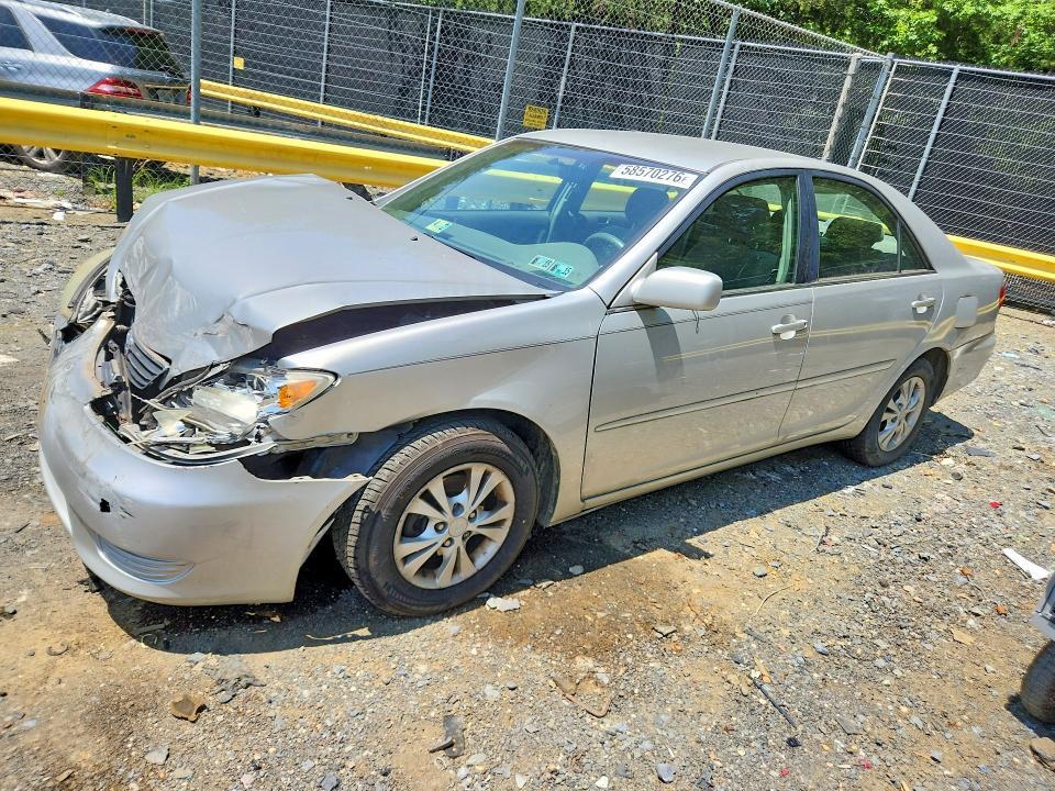 2005 Toyota Camry le V6