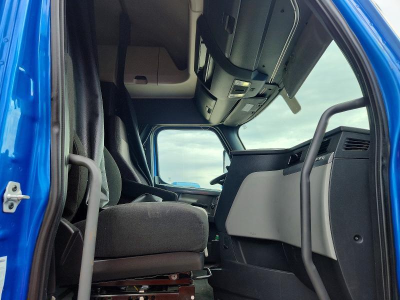 2019 Freightliner Cascadia 126