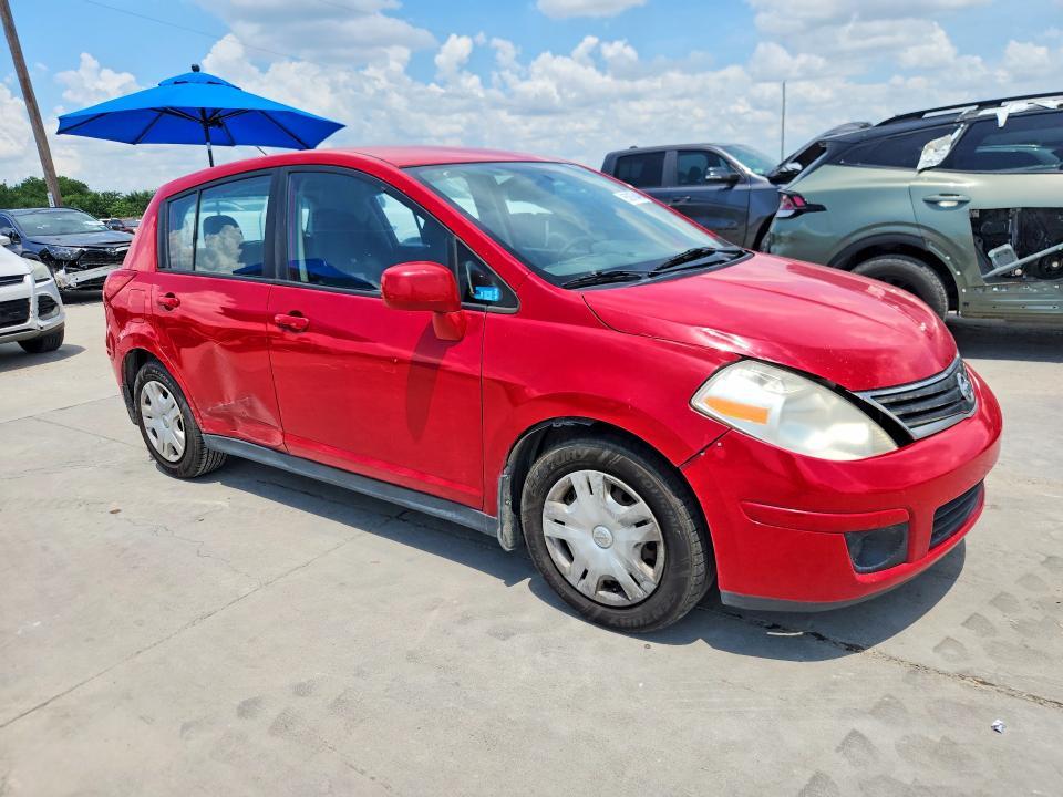 2011 Nissan Versa 1.8 s
