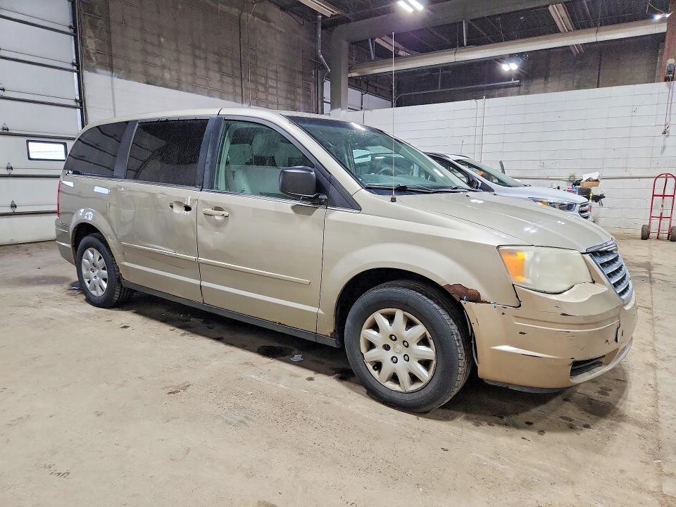2009 Chrysler Town & Country lx