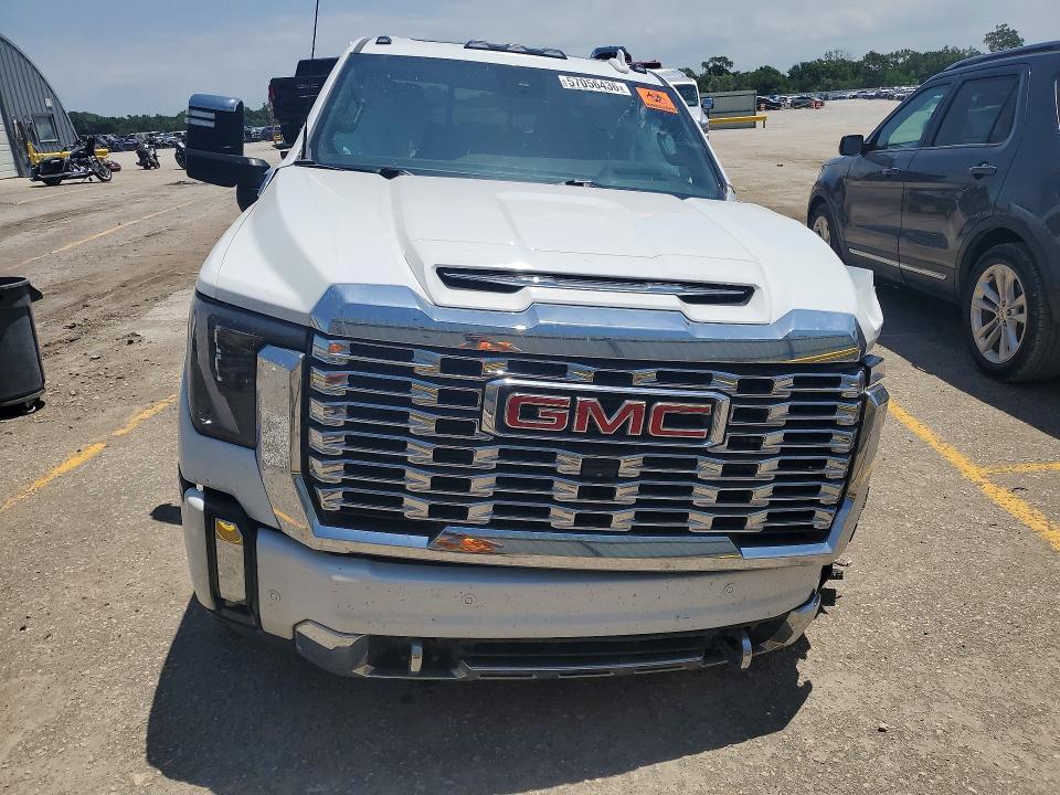 2024 GMC Sierra K2500 Denali