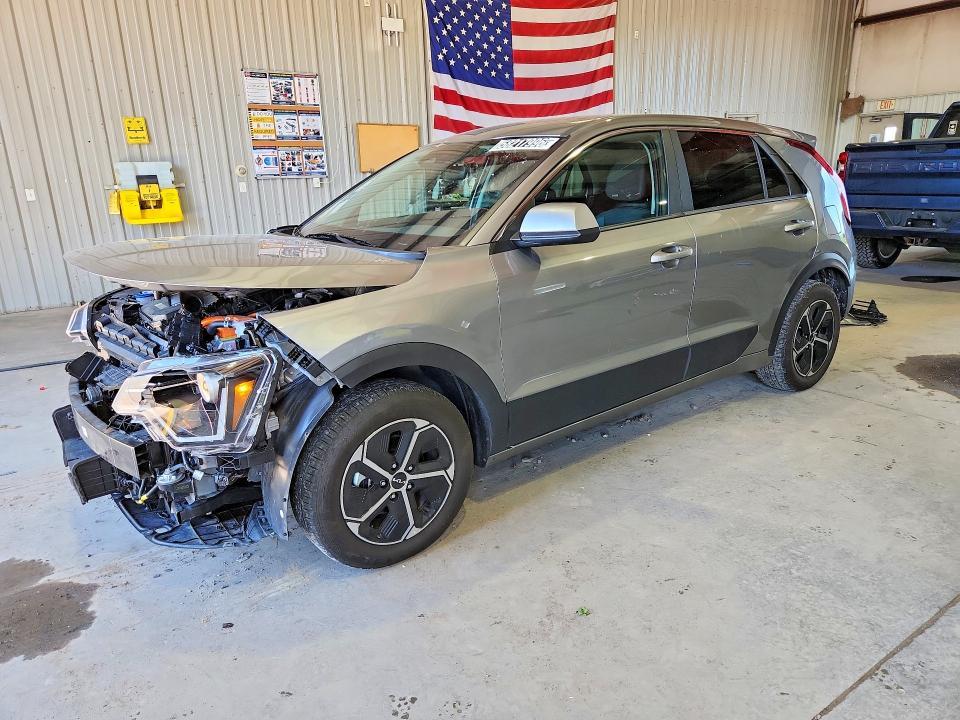 2026 KIA Niro lx