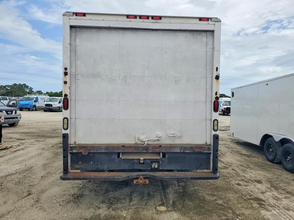 2008 Ford Econoline E350 Super Duty Cutaway Van