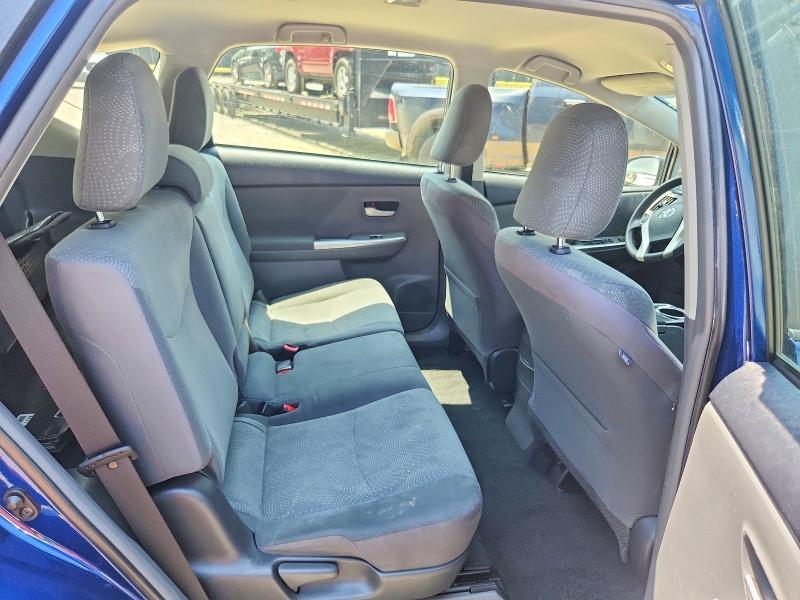 2014 Toyota Prius v Three