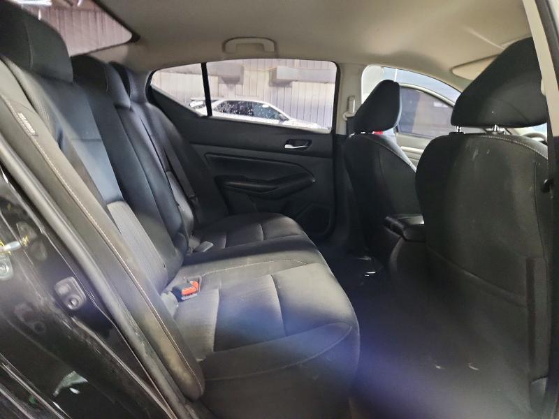 2022 Nissan Altima sv