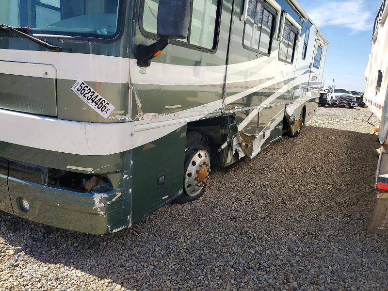 2004 Fleetwood 2004 Freightliner XC Chassis RV
