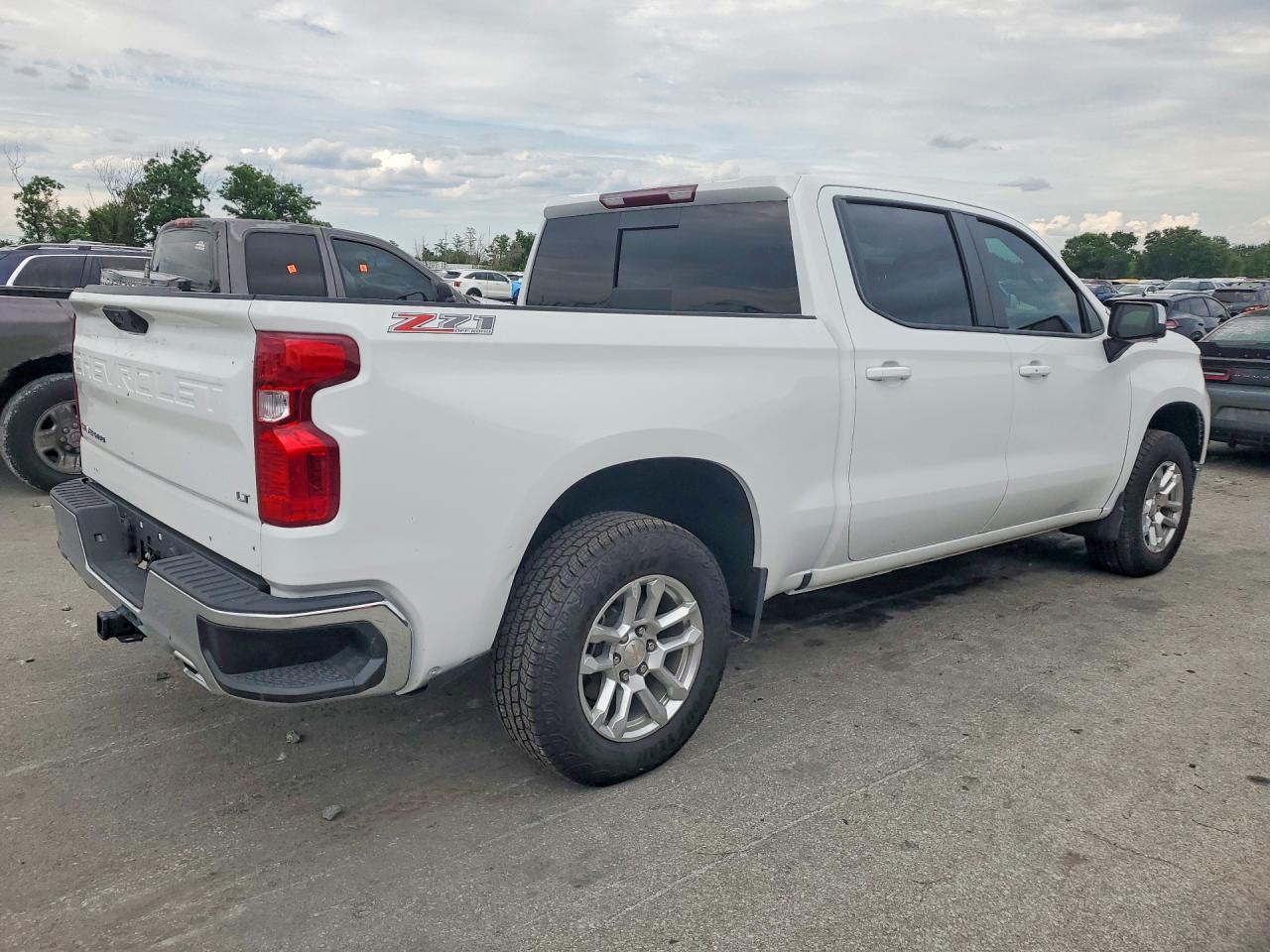 2025 Chevrolet Silverado K1500 LT