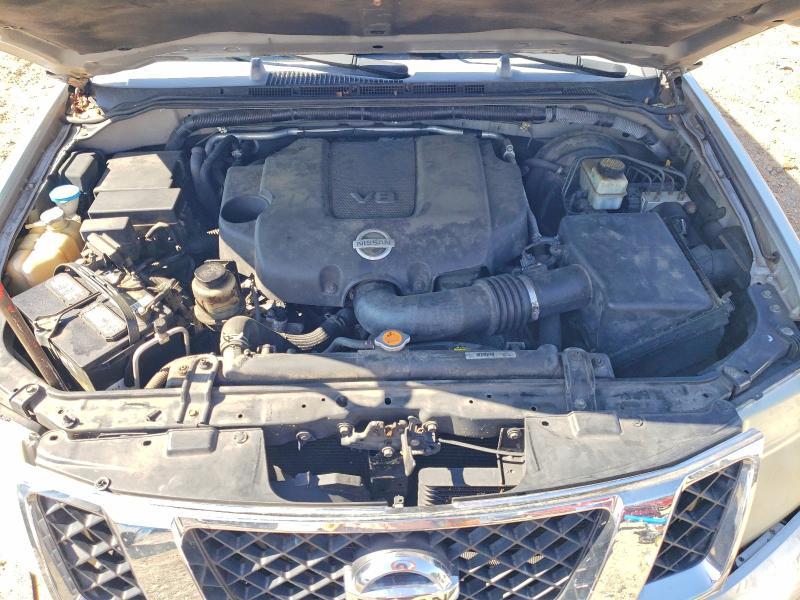 2008 Nissan Pathfinder se V8