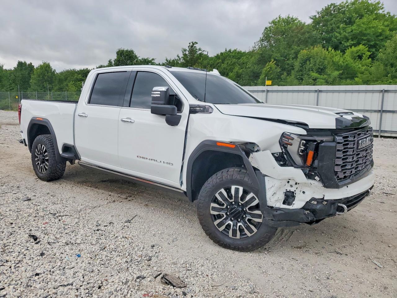 2025 GMC Sierra K2500 Denali Ultimate