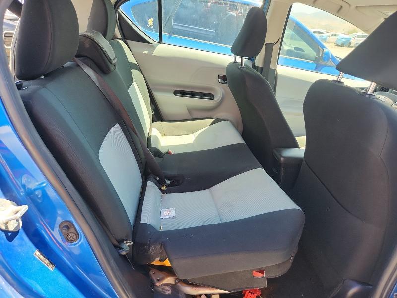 2014 Toyota Prius c two