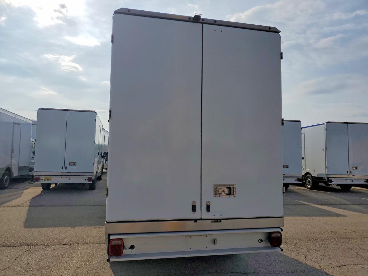 2020 Ford Transit Delivery Truck