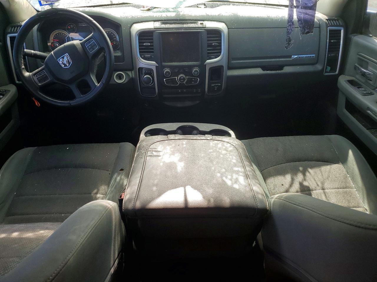 2017 Dodge RAM 1500 SLT