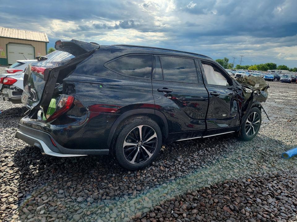 2021 Toyota Highlander xse