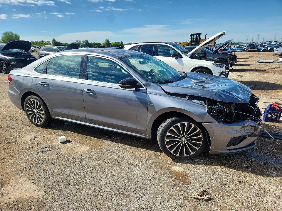 2022 Volkswagen Passat Limited Edition