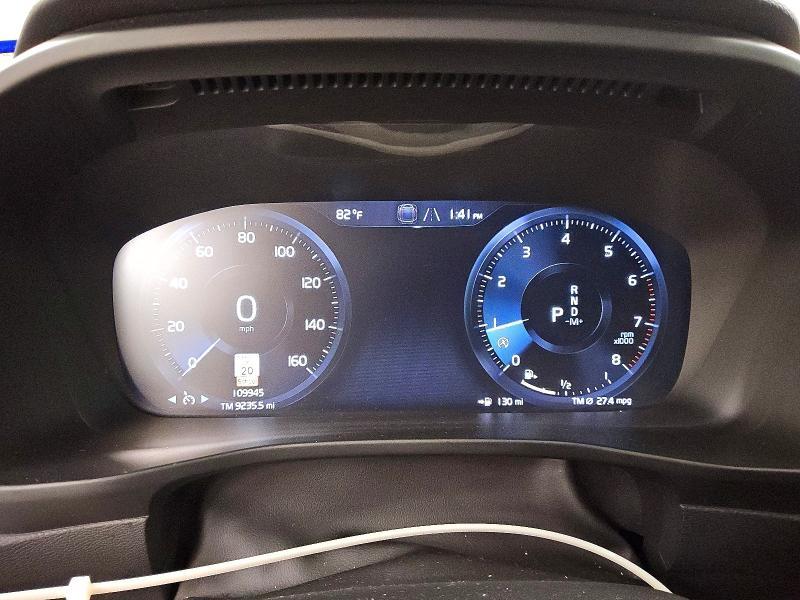 2021 Volvo Xc40 T5 Momentum