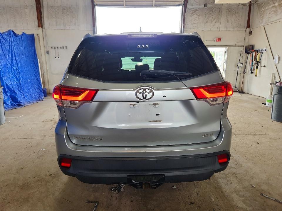 2018 Toyota Highlander xle