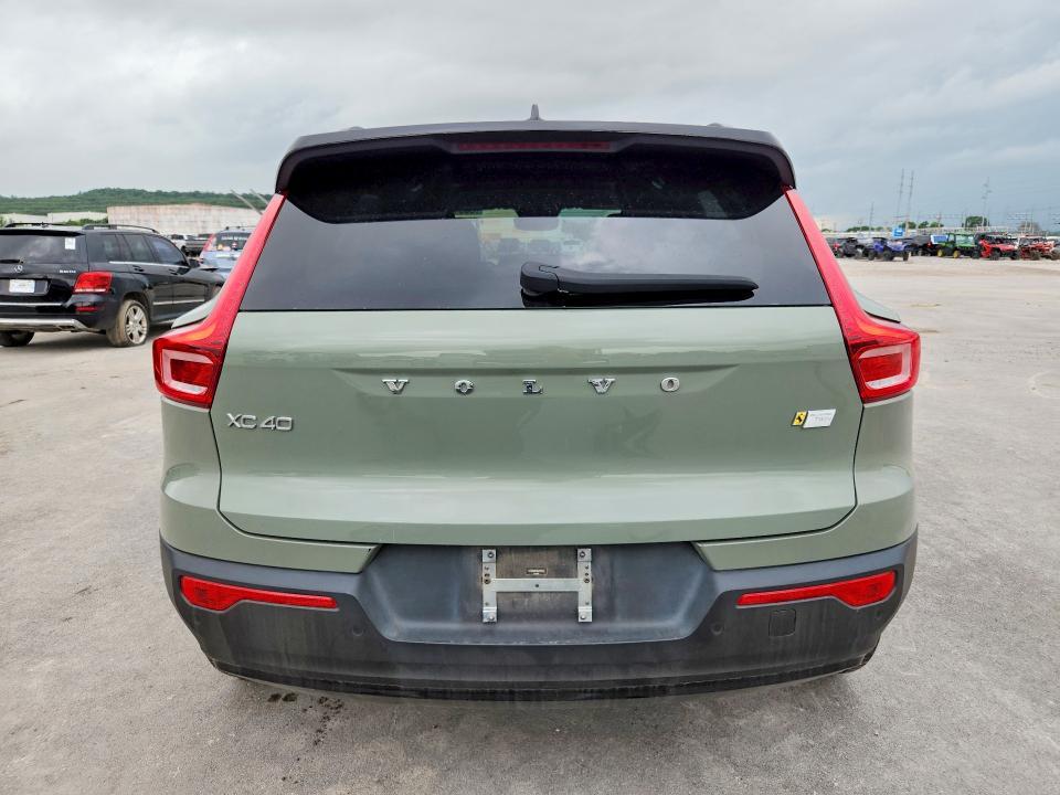 2022 Volvo Xc40 P8 Recharge Ultimate