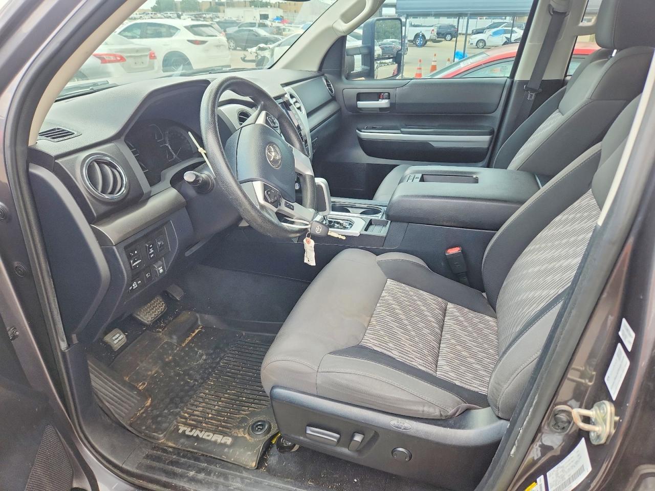 2020 Toyota Tundra Crewmax SR5