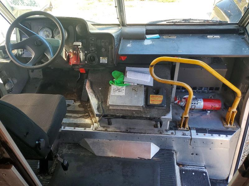 2008 Freightliner MT45 Chassis Delivery Truck