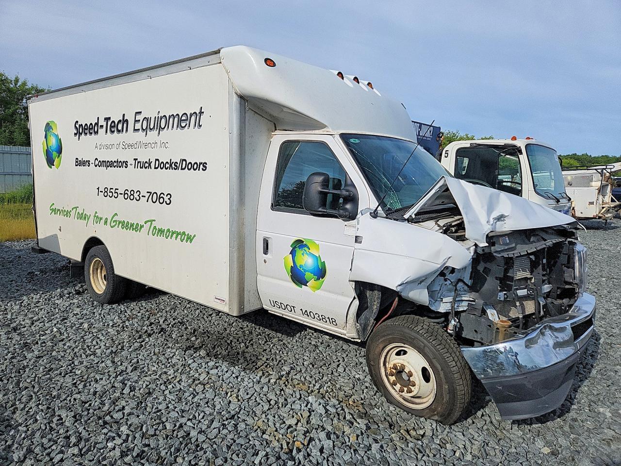 2023 Ford E450 Delivery Truck