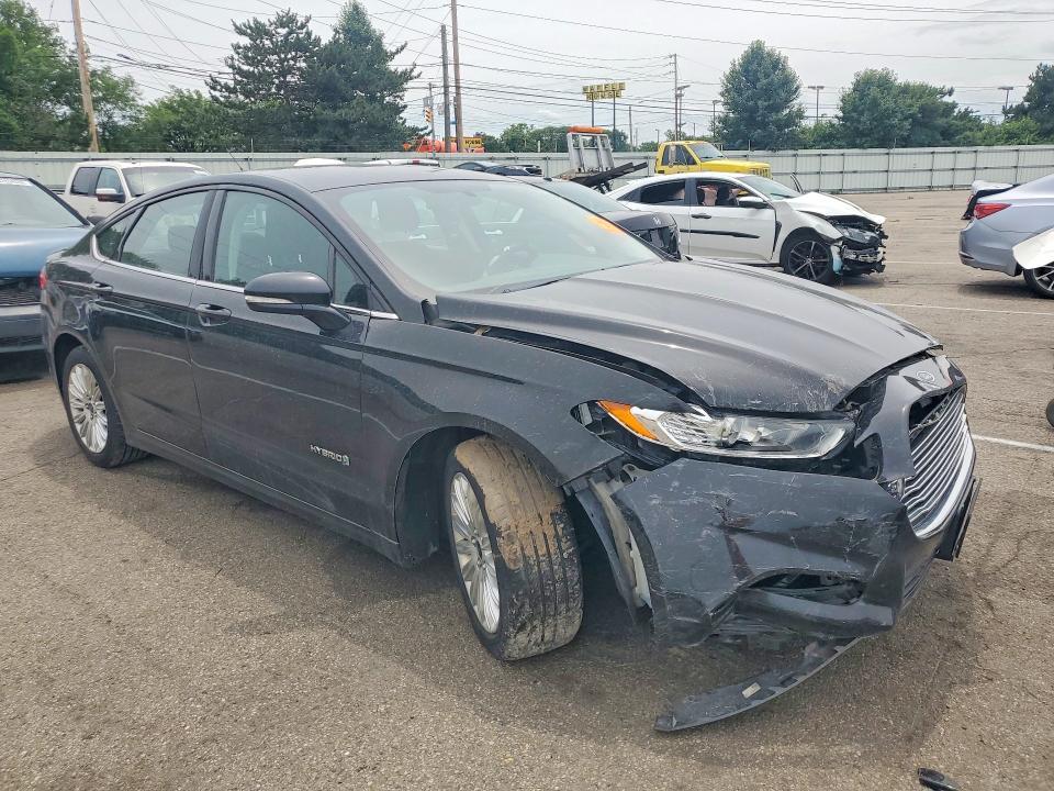 2014 Ford Fusion se Hybrid